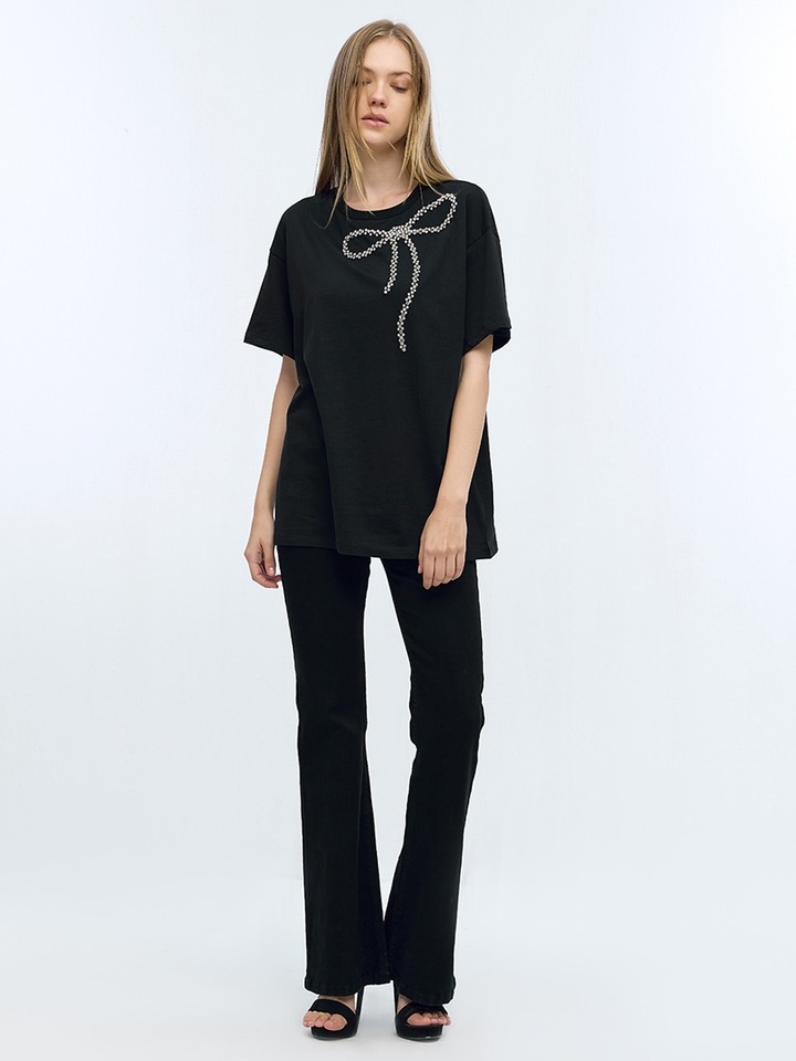 Black Boxy Tshirt With Diamonte