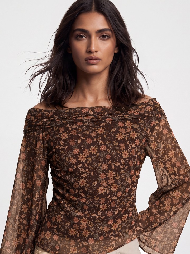Solange Brown Top