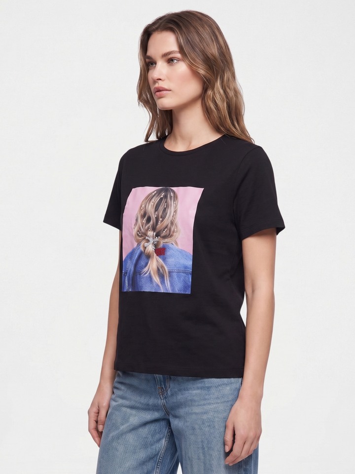 Cleon Black Graphic Tshirt