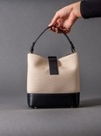 Favori Sylvia - Leather Bucket Bag in Ivory & Black