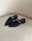 One in A Million Pointed Pumps