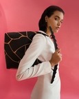Akira Shoulder Bag In Black