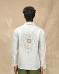 Cutaway Collar Shirt
