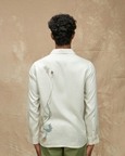 Cutaway Collar Shirt