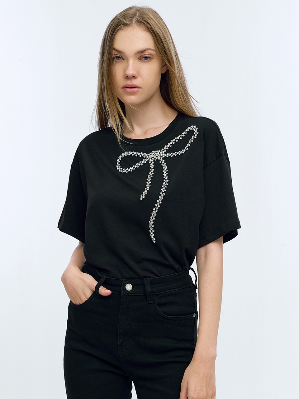 Black Boxy Tshirt With Diamonte