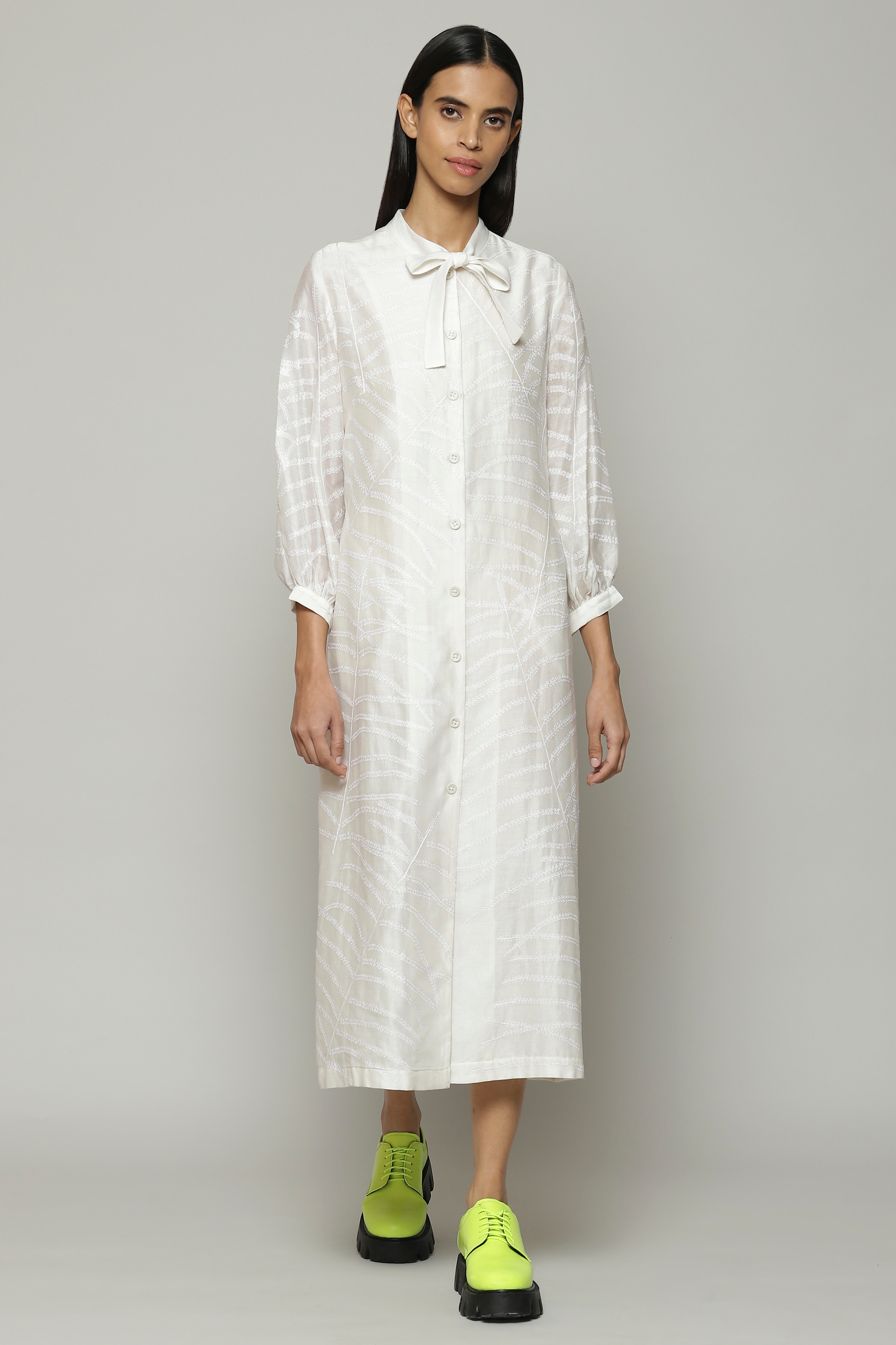 ABRAHAM AND THAKORE | Fern Crewel Embroidered Silk X Cotton Tunic Ivory