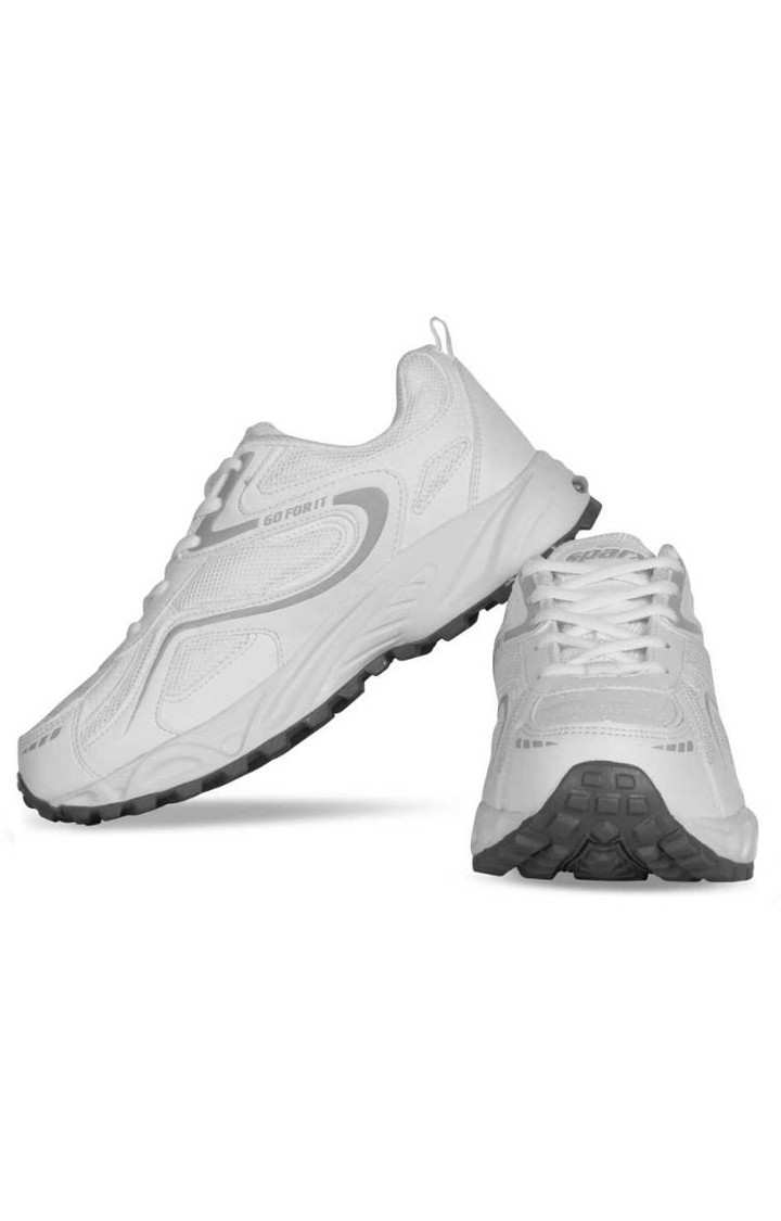 sparx chappal white