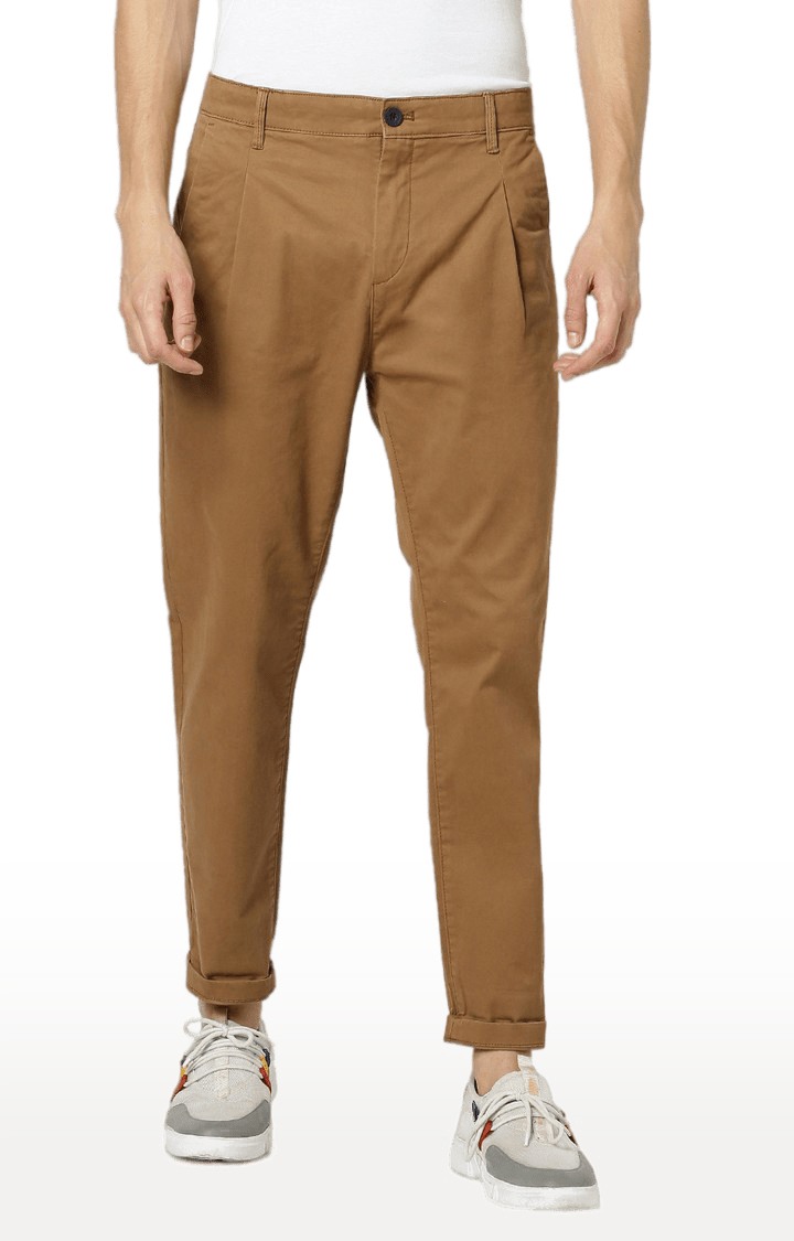 Men's Brown Cotton Blend Solid Chinos