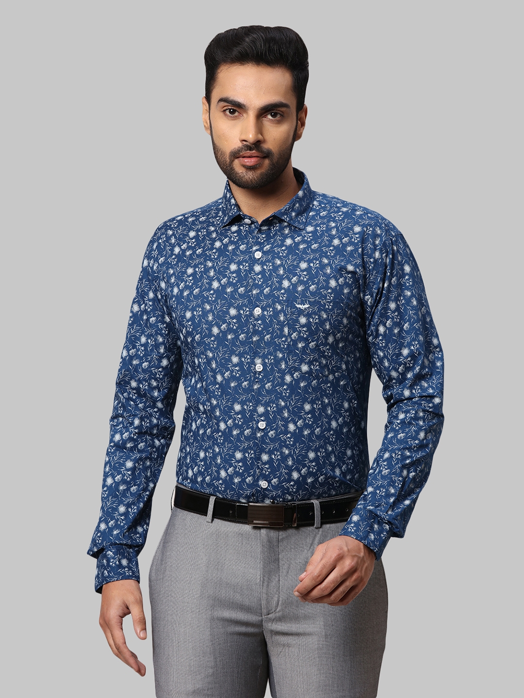 VAN HEUSEN Men Printed Casual Dark Blue Shirt  Buy VAN HEUSEN Men Printed  Casual Dark Blue Shirt Online at Best Prices in India  Flipkartcom