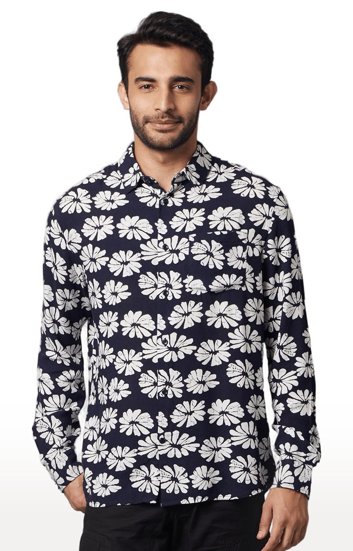 Men's Blue and White Viscose Floral Printed Casual Shirt