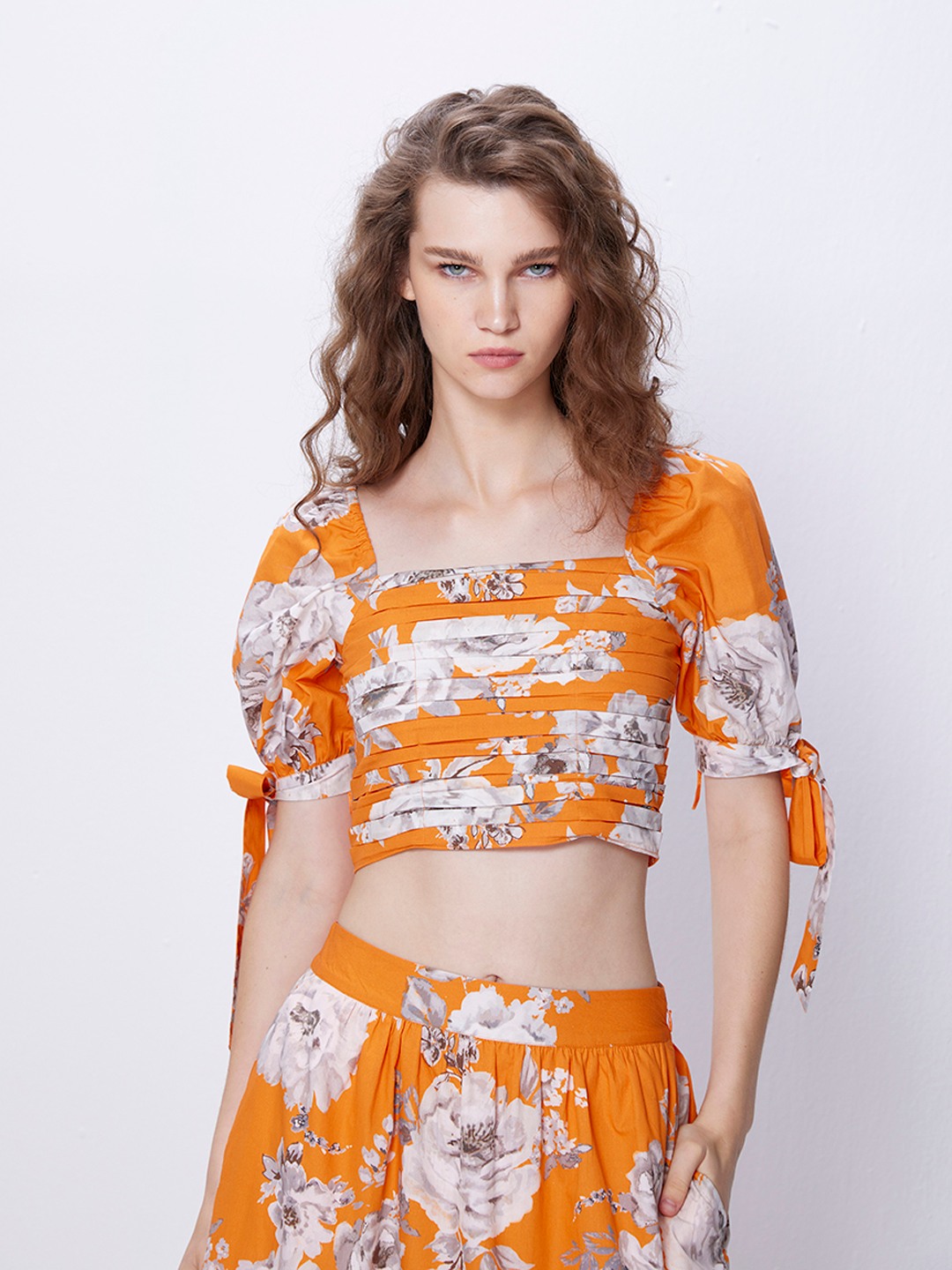 Cover Story | Orange Floral Ruched Top