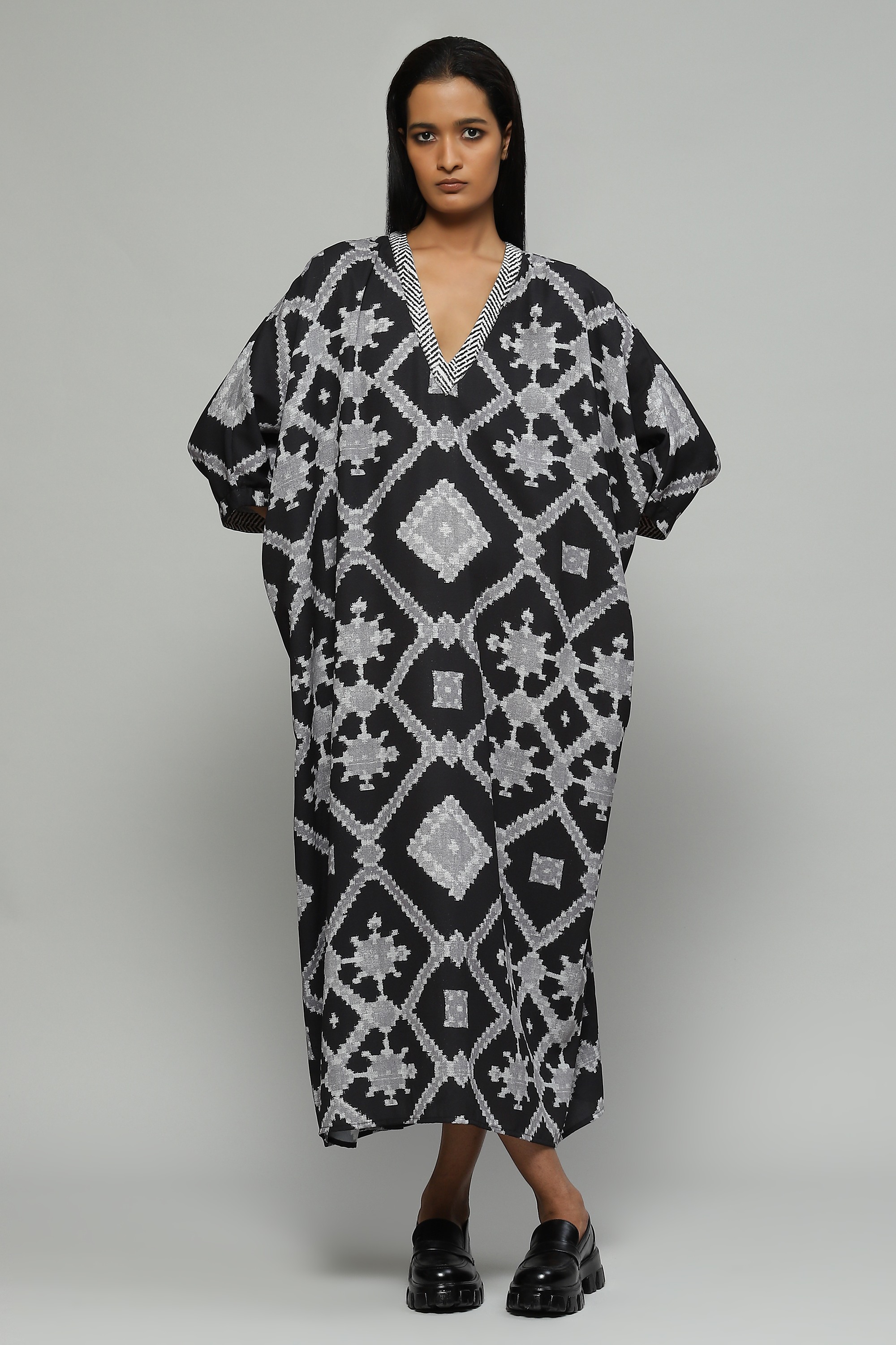 ABRAHAM AND THAKORE | Patola Printed Kaftan