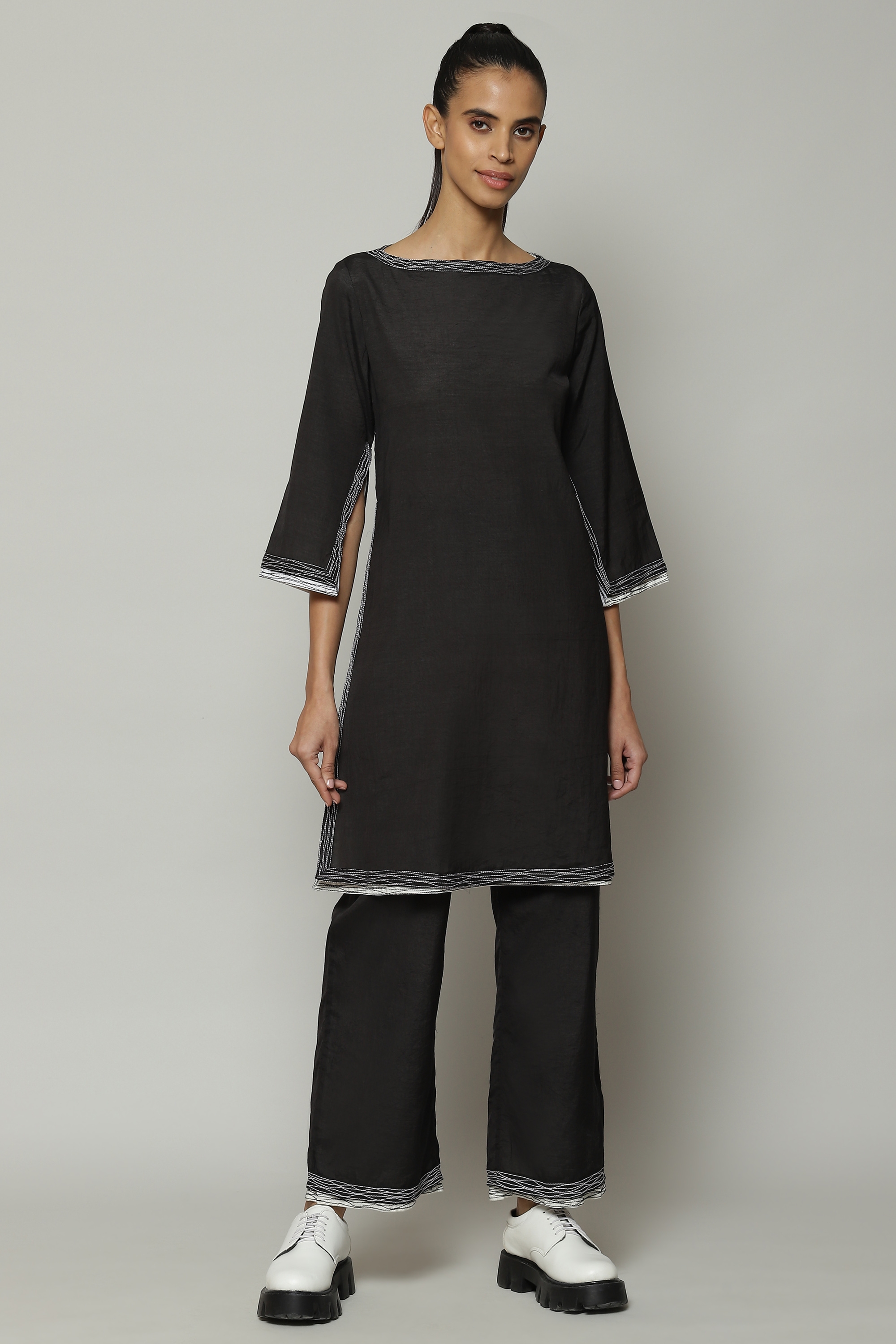 ABRAHAM AND THAKORE | Double Sheer Luxe Voile Kurta Black