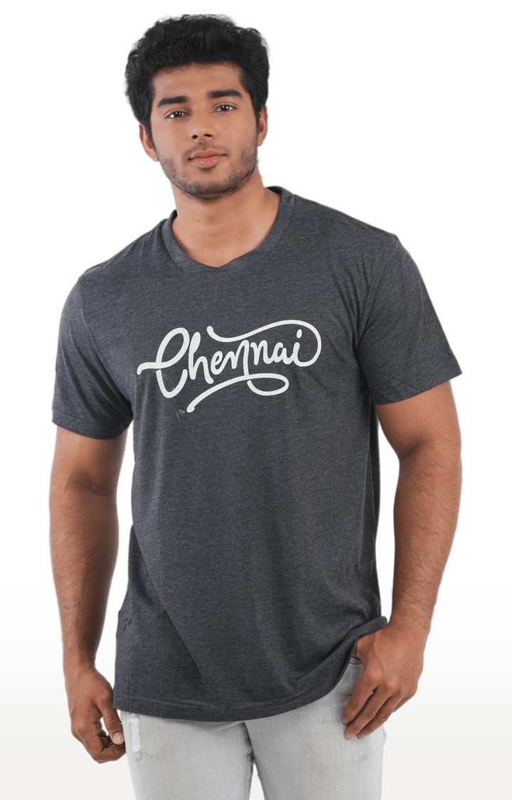 1947IND | Unisex Chennai Thick Script T-Shirt in Charcoal