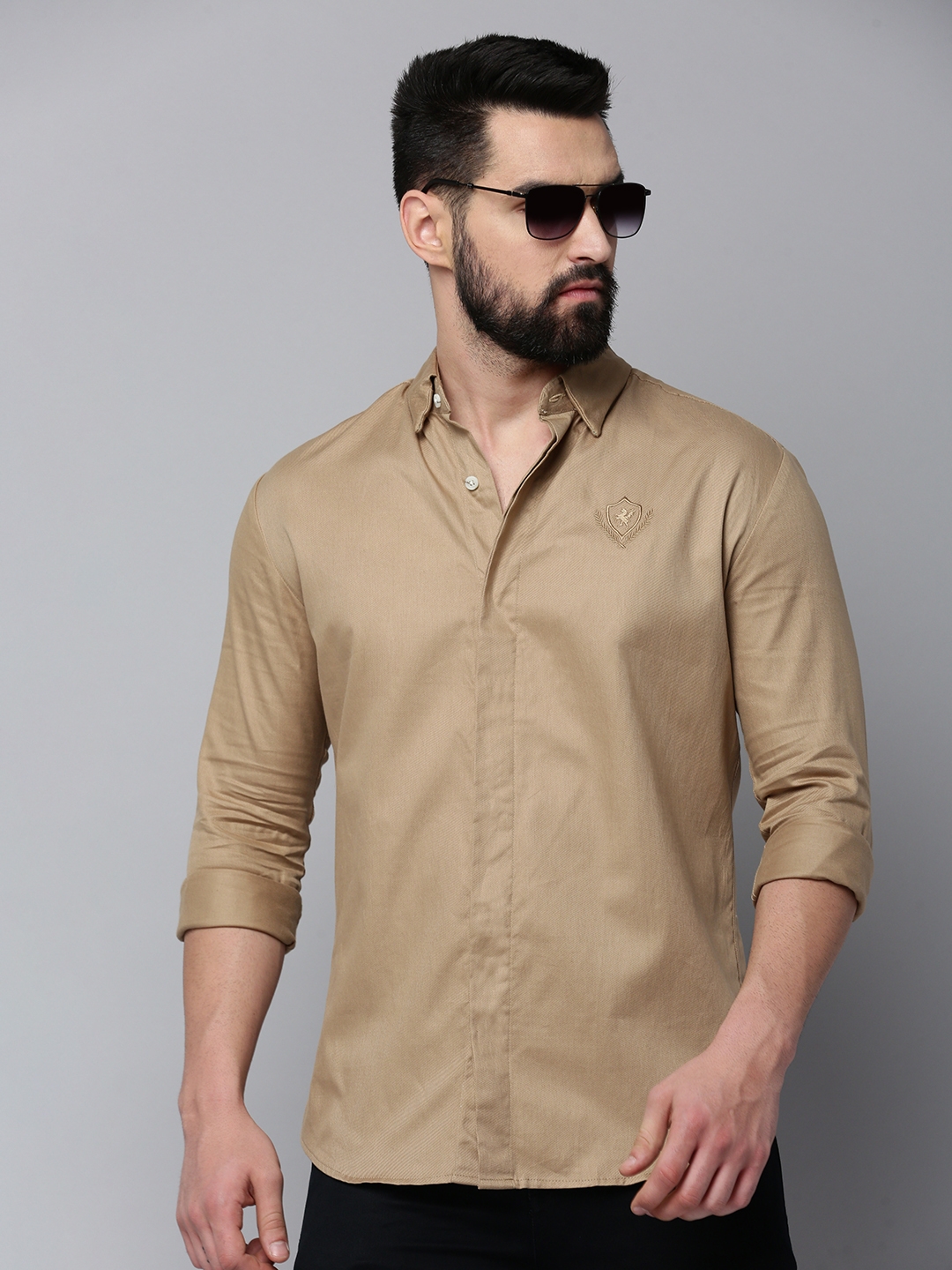 SHOWOFF Men's Spread Collar Long Sleeves Solid Khaki Shirt