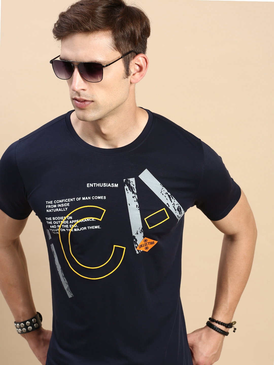 SHOWOFF Men's Round Neck Short Sleeves Typography Navy Blue Slim Fit T-Shirt