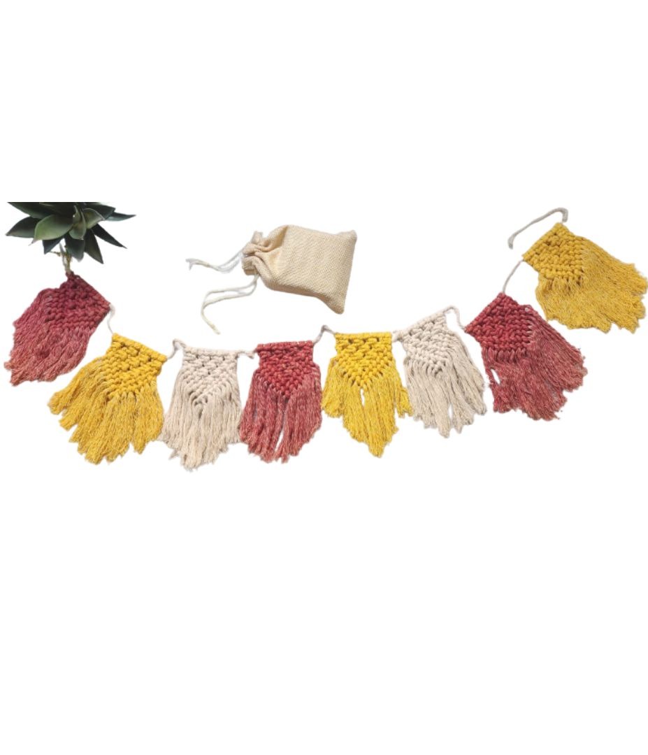 Soul for Earth - Macrame pastel door hanging indifferent three colors