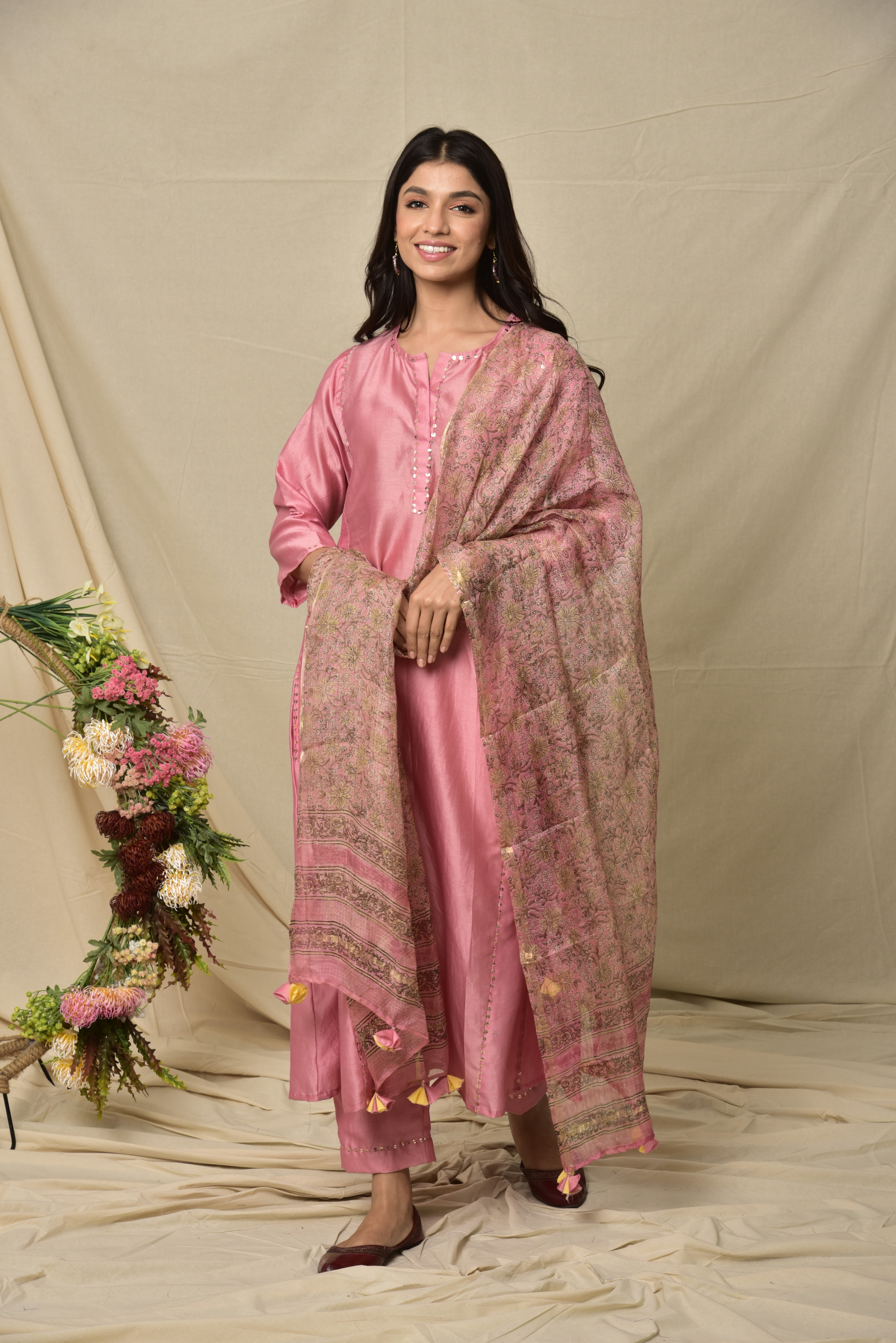 Baby pink mota chanderi kurta set with kota silk dupatta