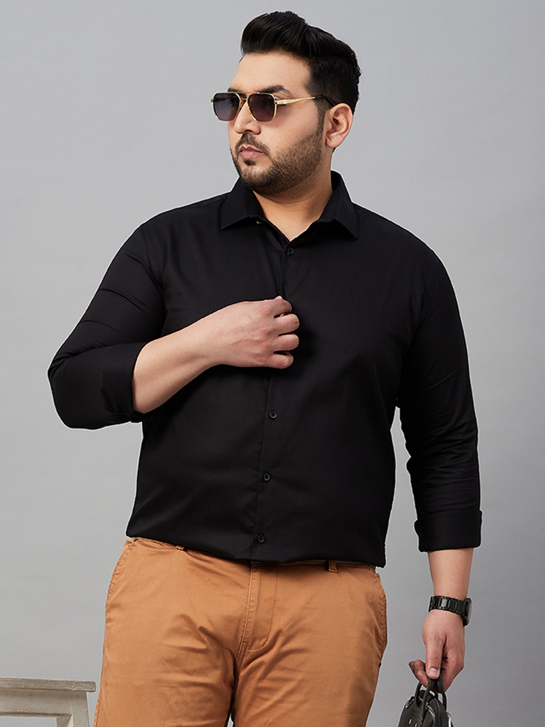SHOWOFF Plus Men's Self Design Black Smart Shirt