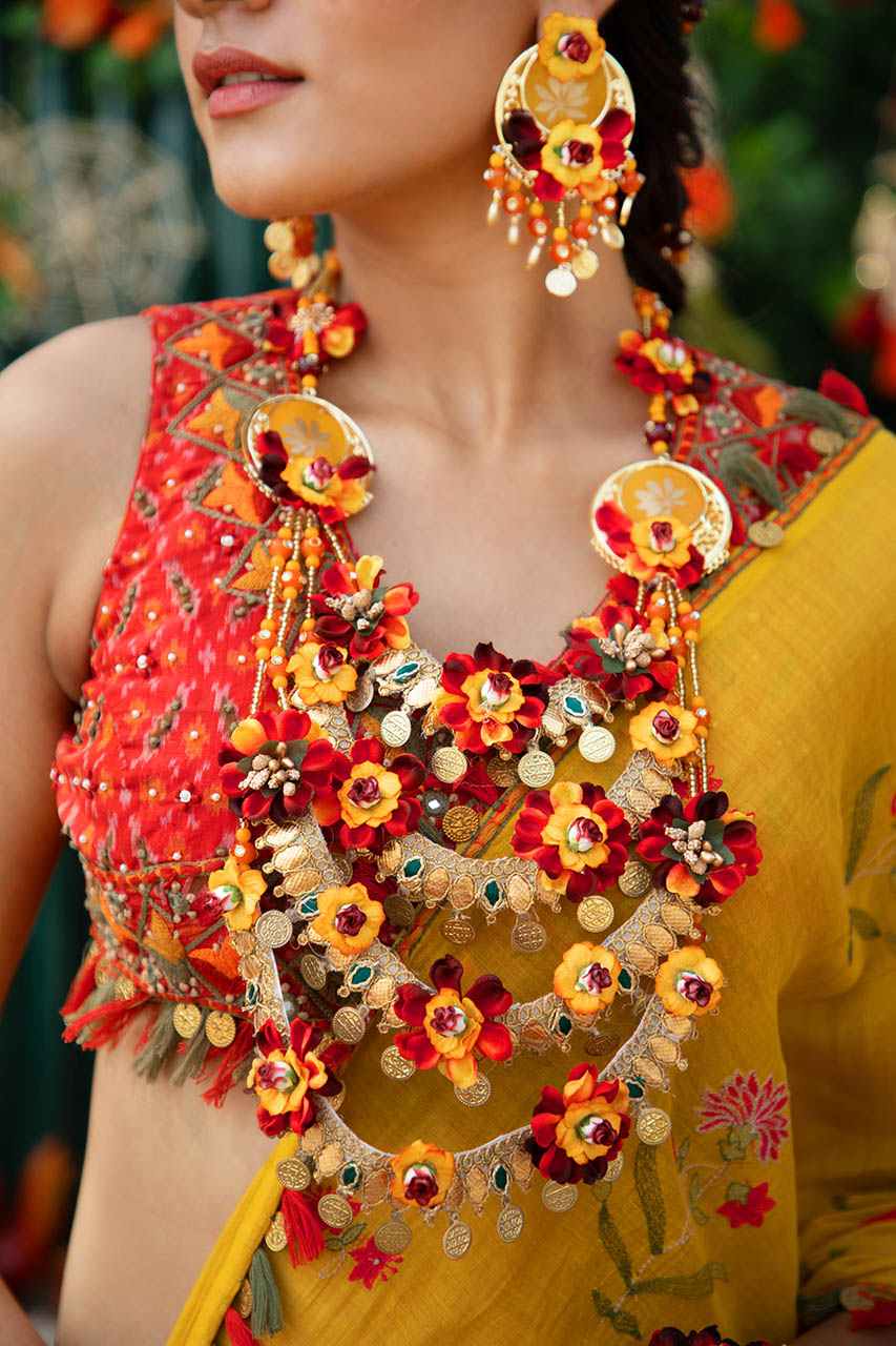 Multicolor layer necklace with coins