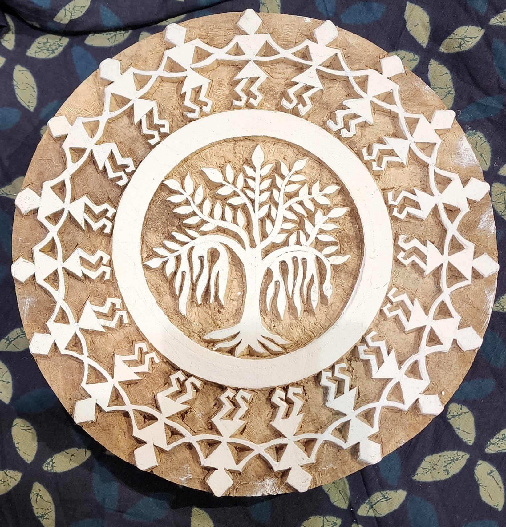 UNIQUE DECOR HANDCARVED WOOODEN WALL PLATE TREE OF LIFE ( 8 in )