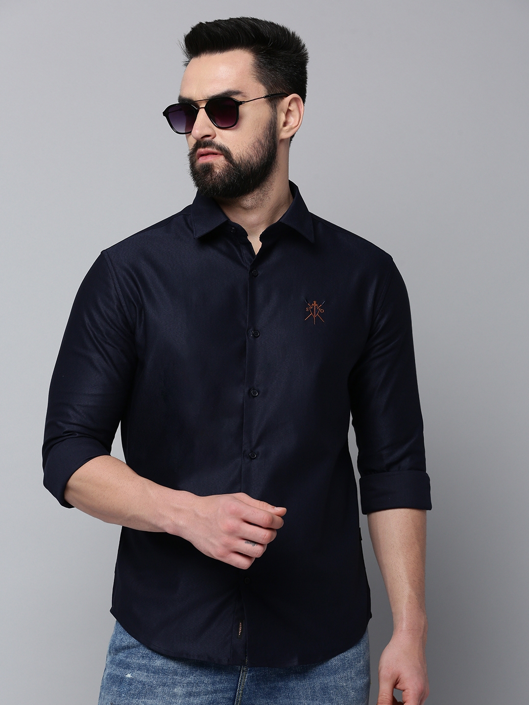 SHOWOFF Men's Spread Collar Long Sleeves Solid Navy Blue Shirt
