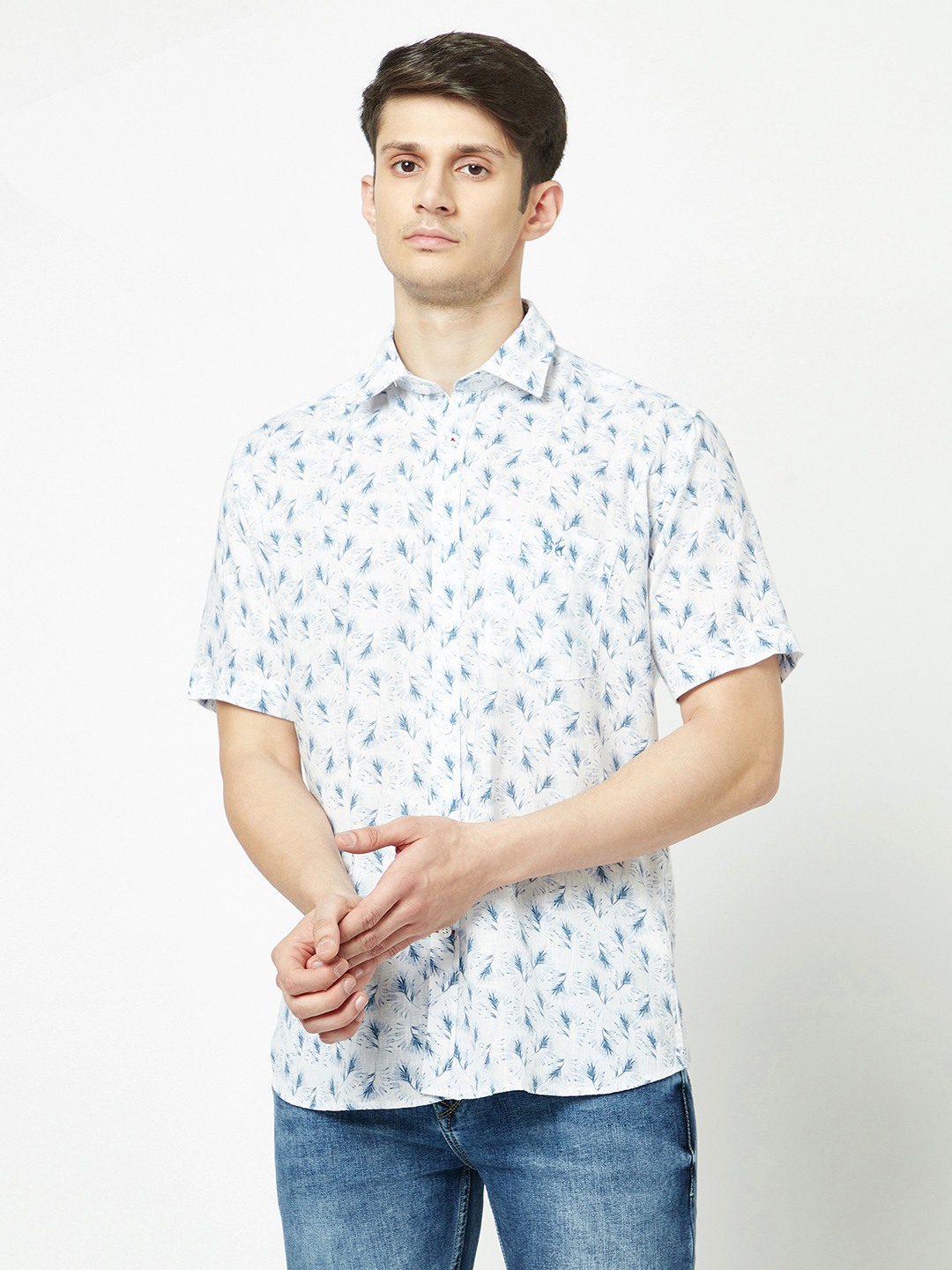 Crimsoune Club Men White-Blue Floral Shirt