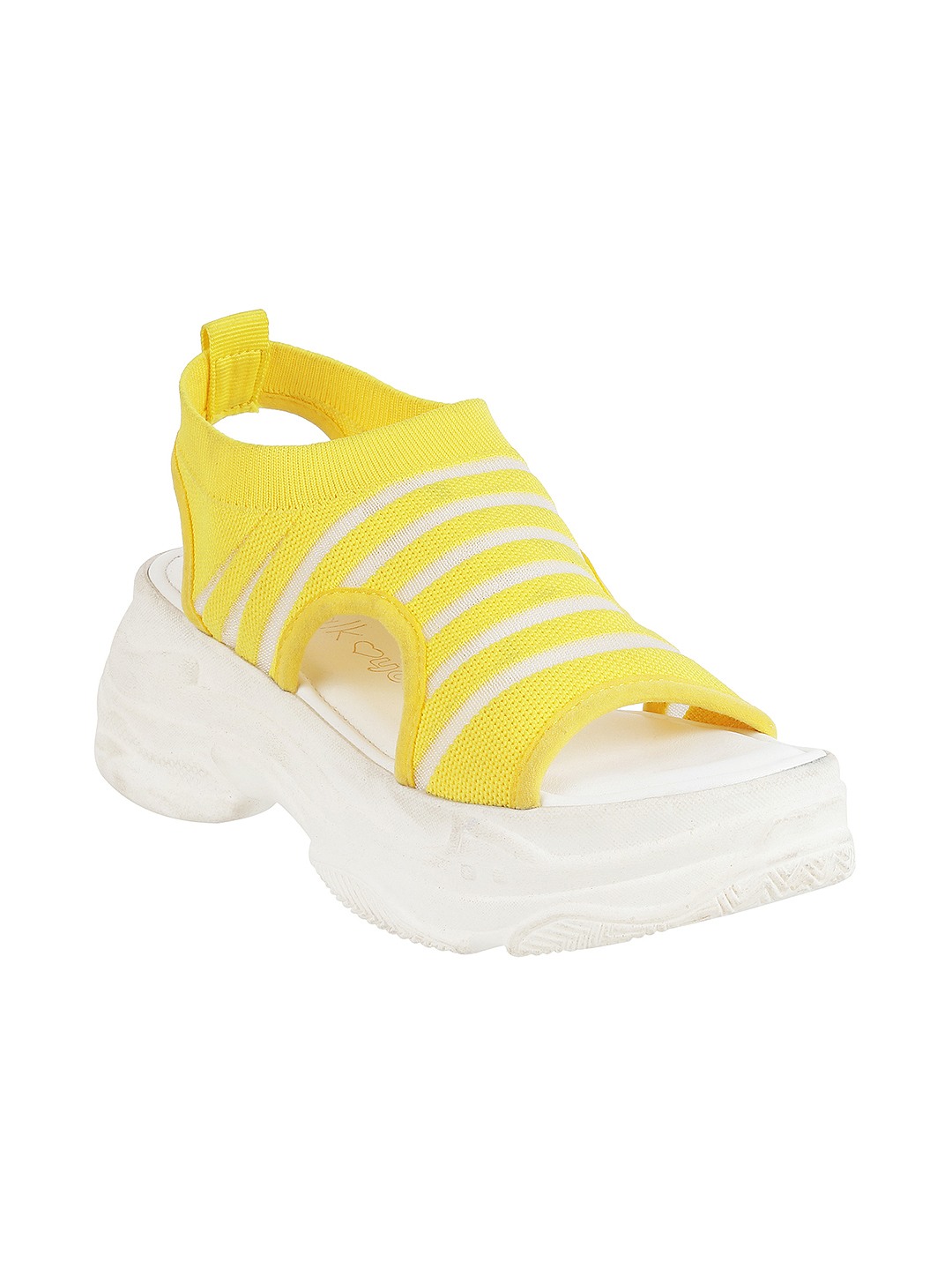 CATWALK | Sporty sandals