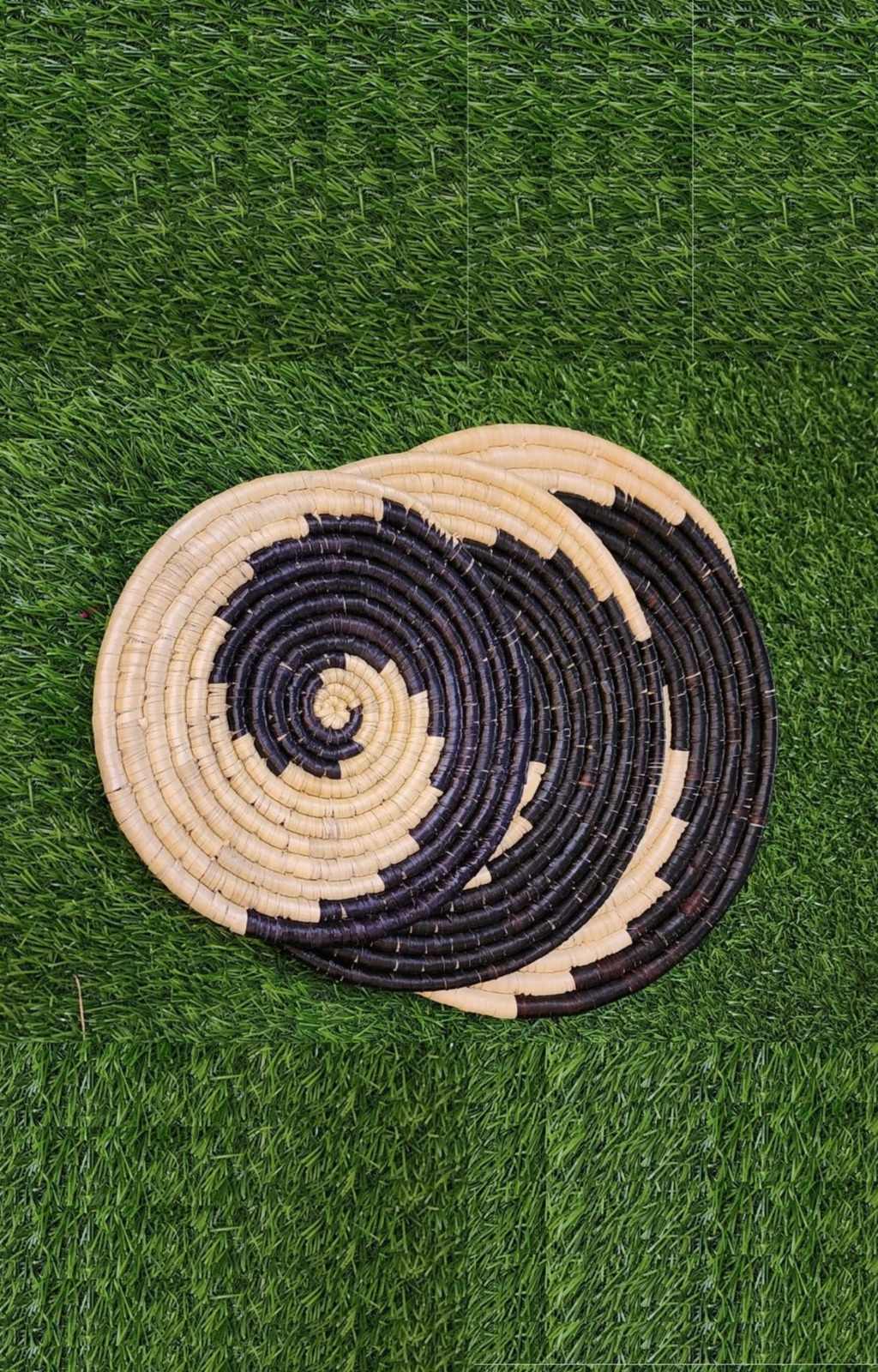 Moonj grass wall plates/ and table coaster set of three ( black & white)