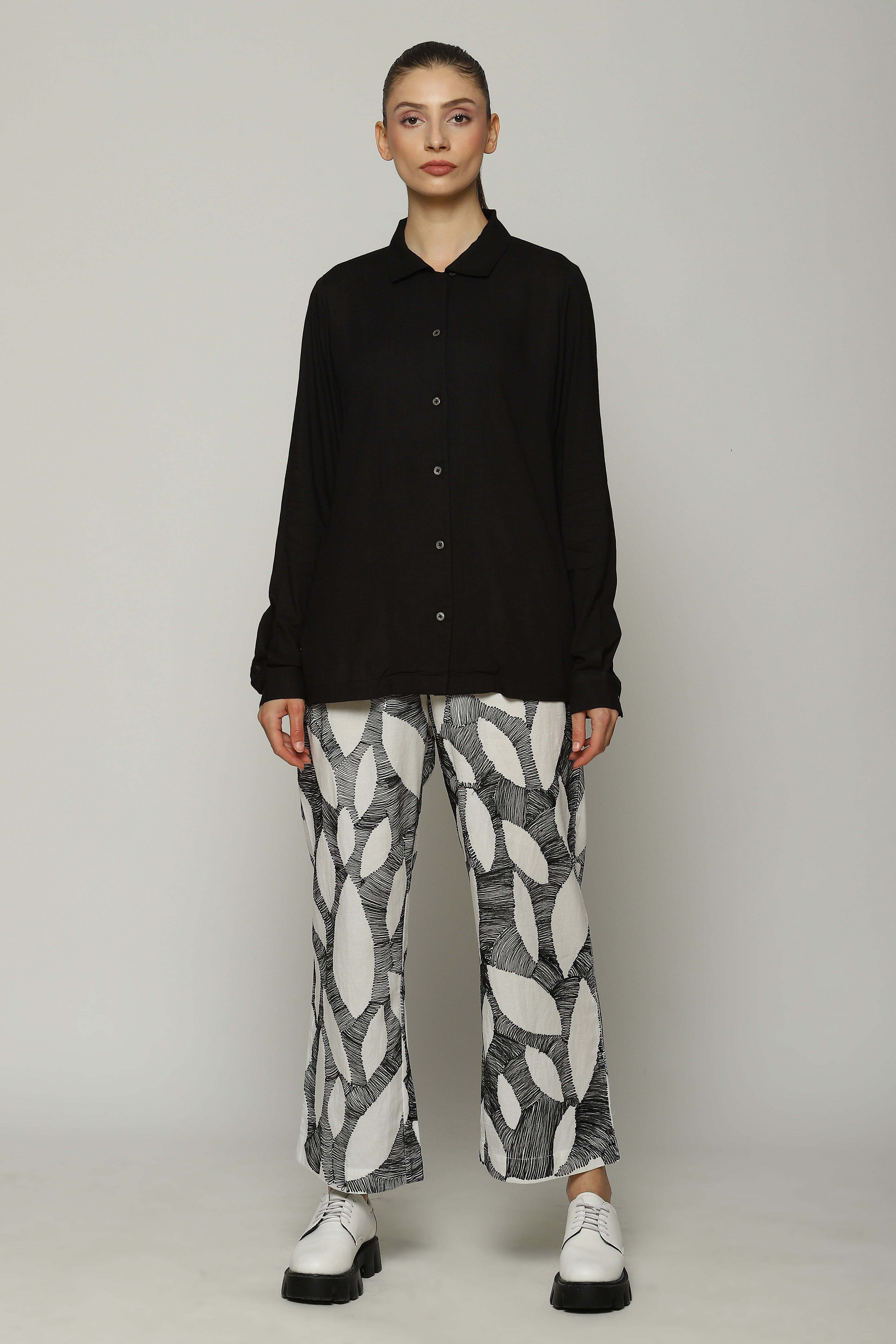 ABRAHAM AND THAKORE | Crewel Embroidered Tencel X Flax Pant Ivory-Black