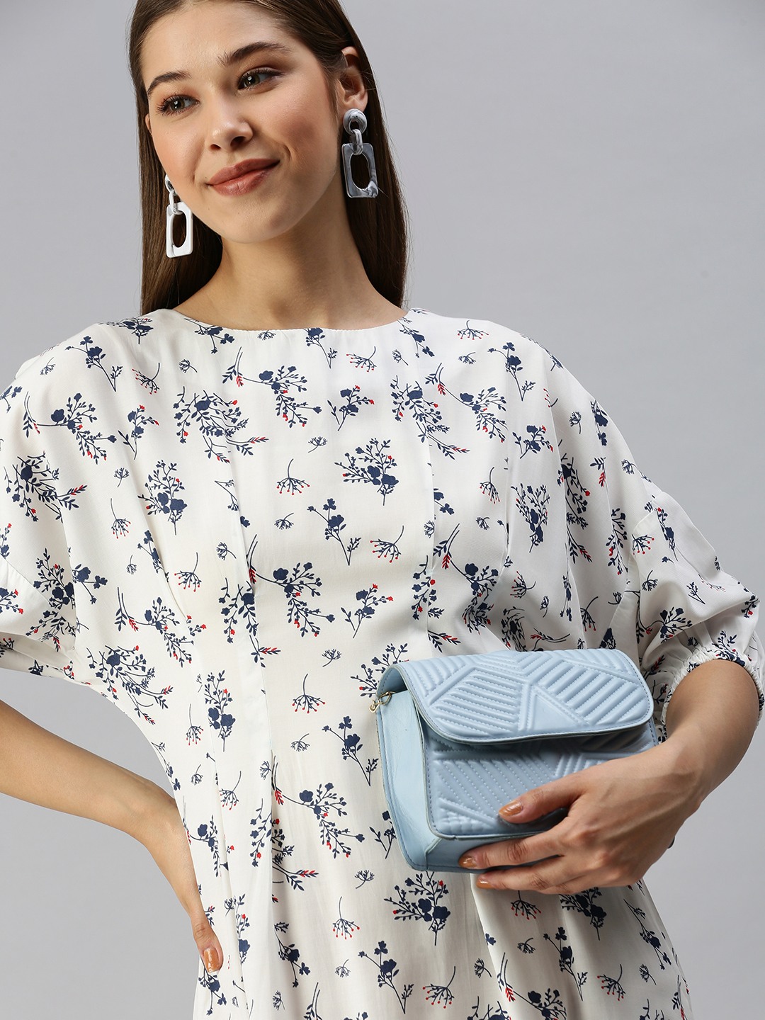 Women's White Polyester Printed Dresses