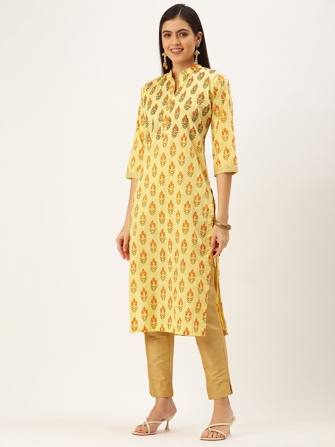 Women's Yellow Cotton Printed Comfort Fit Kurtas