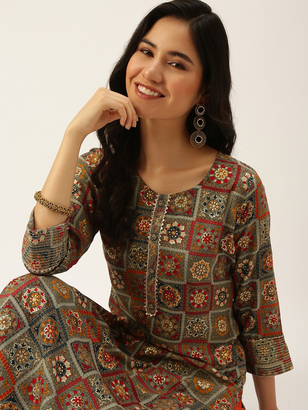 SHOWOFF Women's Round Neck Ethnic Motifs Multi Straight Kurta