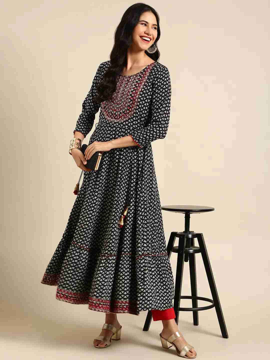 Women's Black Cotton Printed Comfort Fit Kurtas