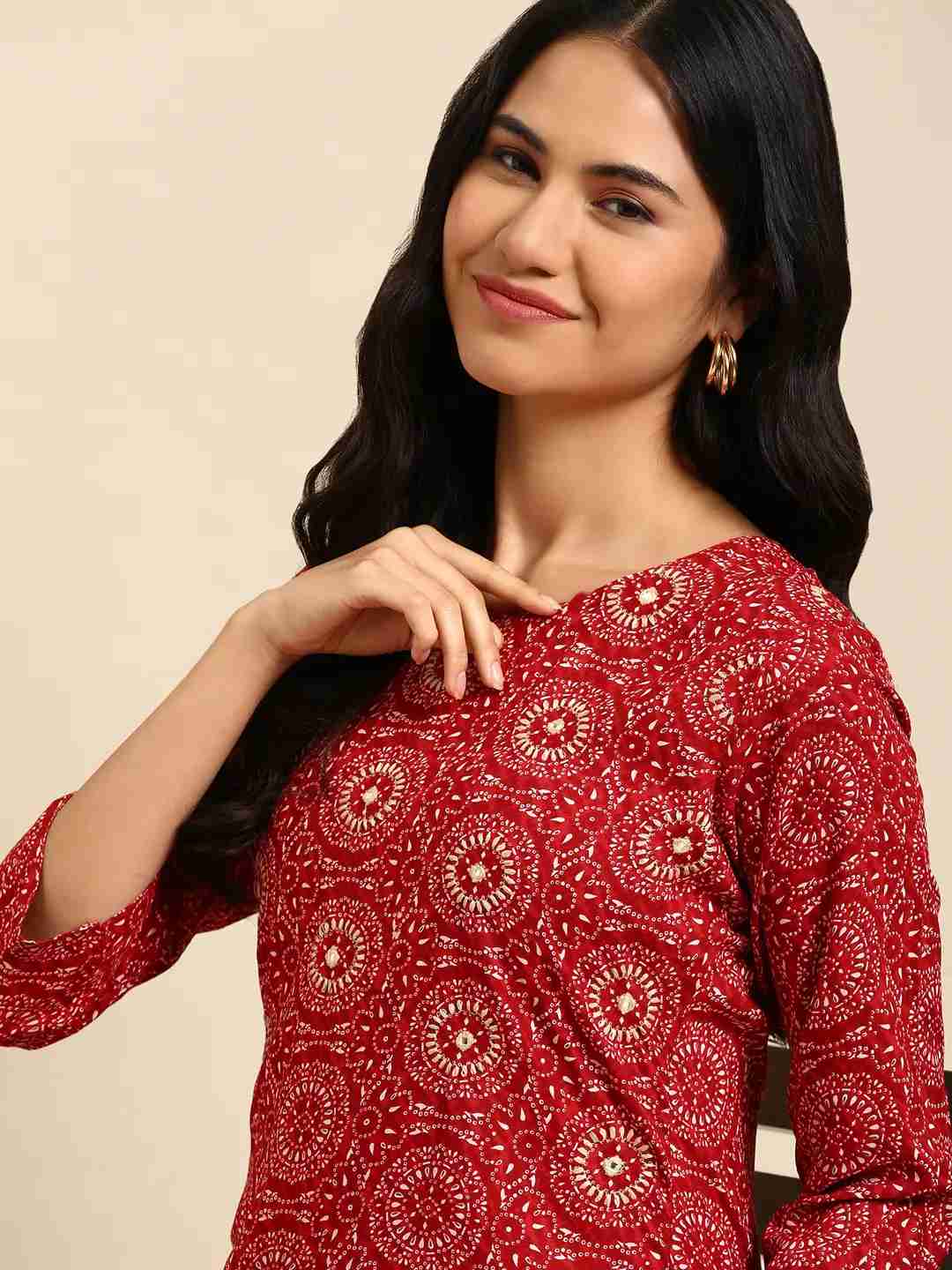 Women's Red Cotton Printed Comfort Fit Kurtas