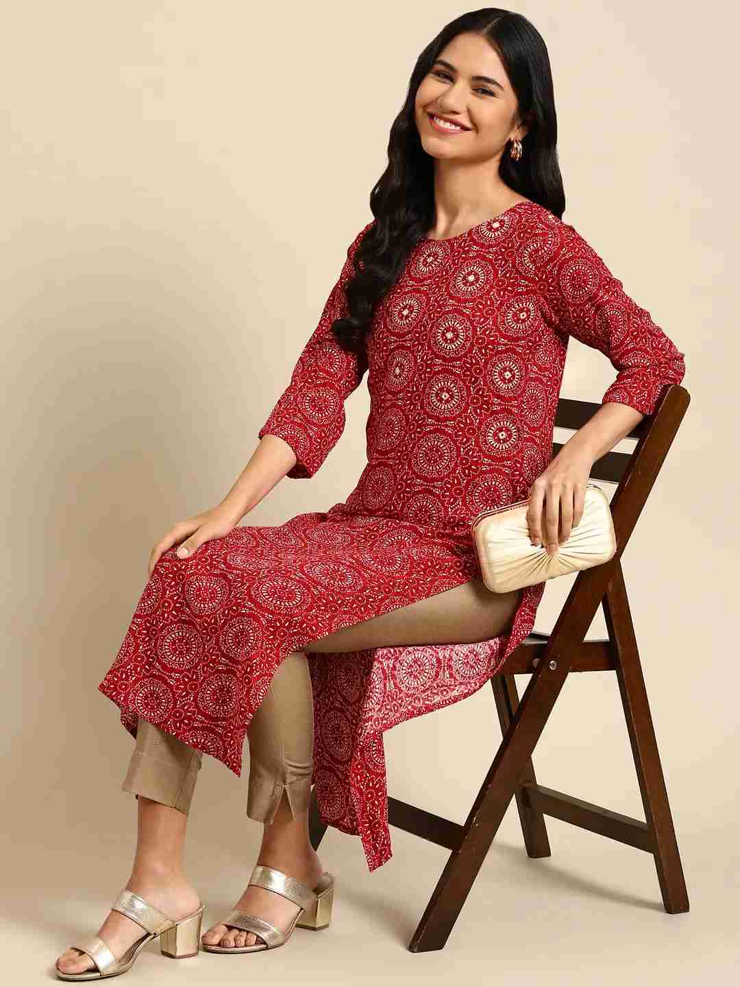 Women's Red Cotton Printed Comfort Fit Kurtas