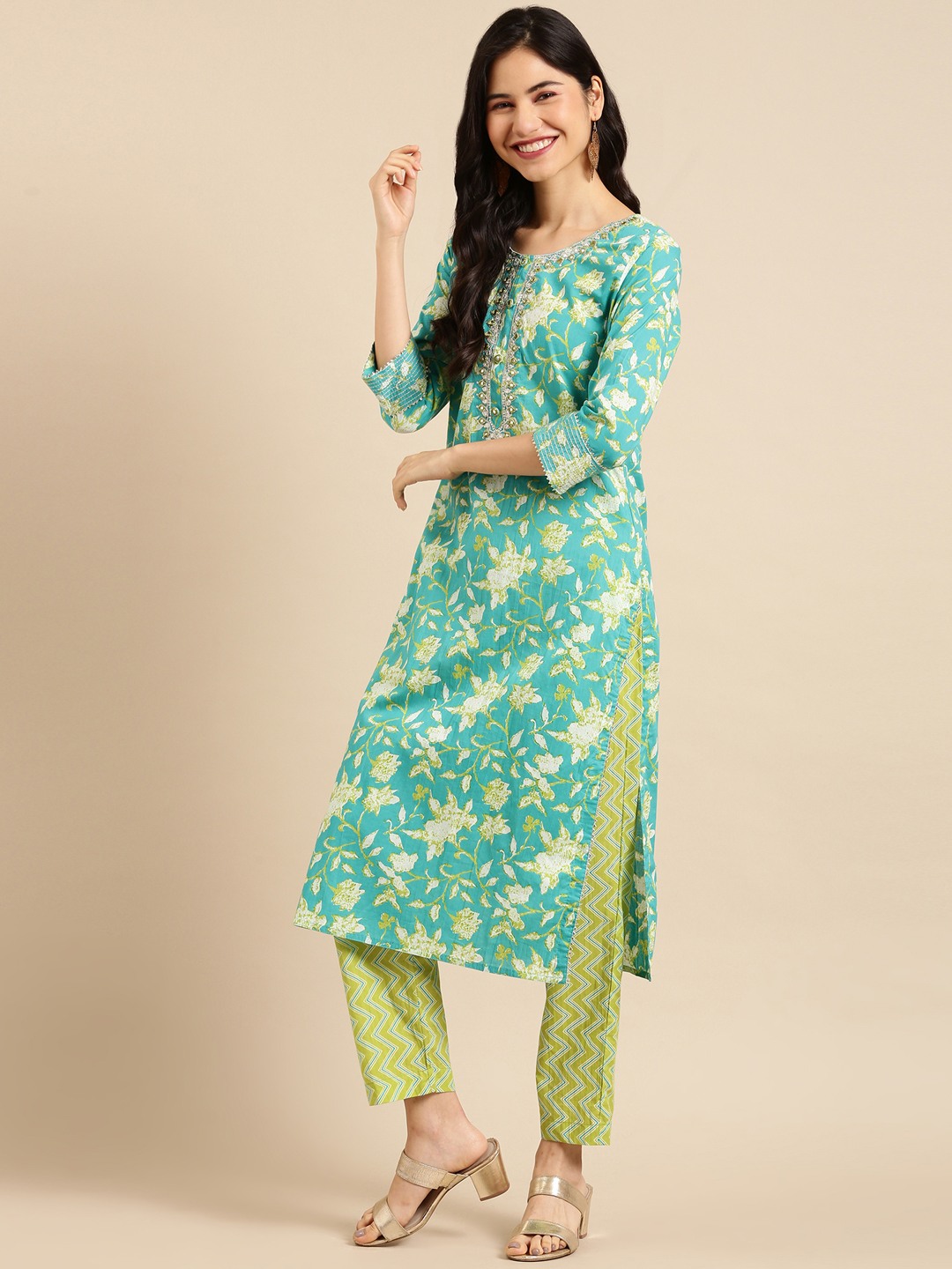 Women's Blue Cotton Blend Printed Comfort Fit Kurta Sets