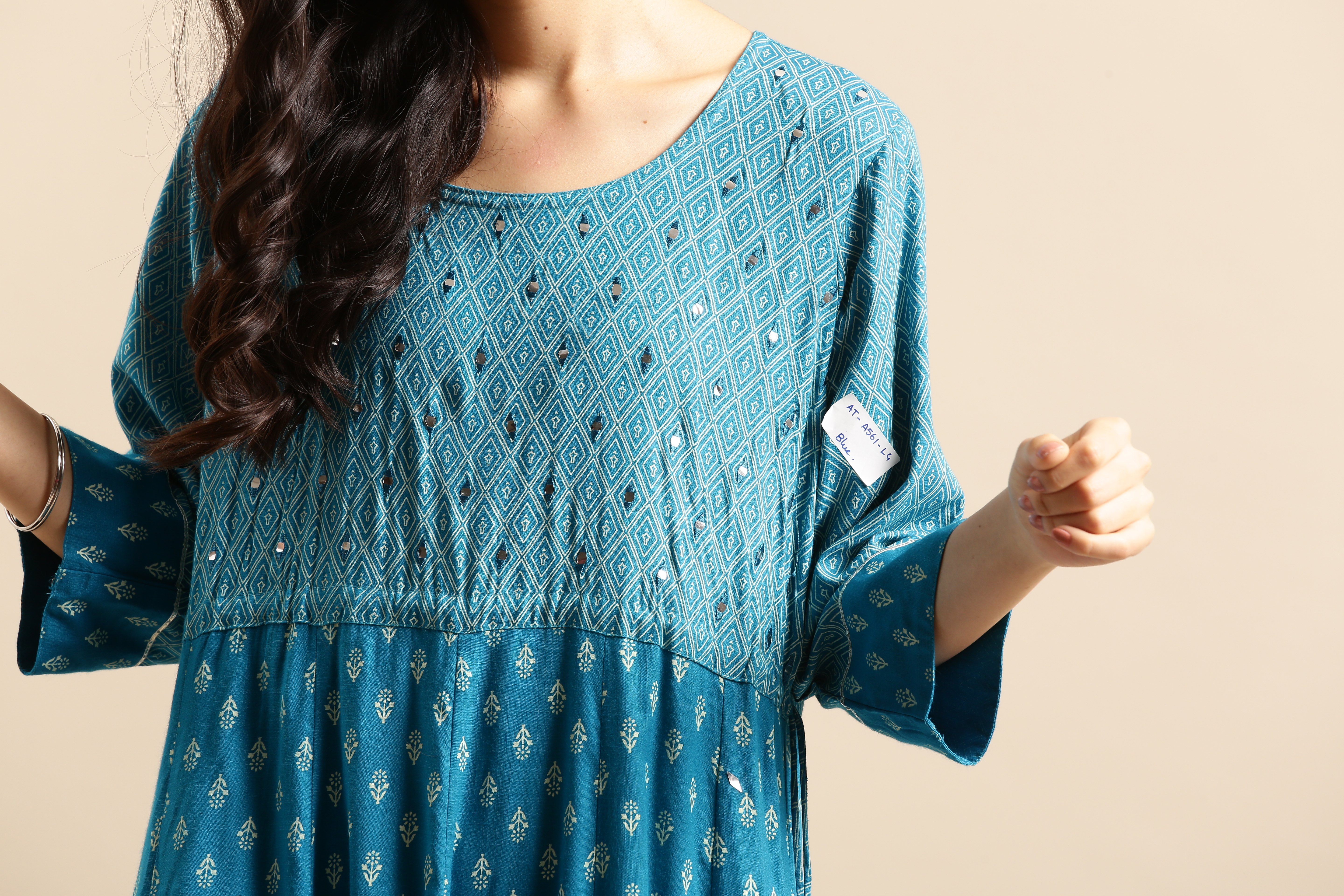 Women's Blue Cotton Printed Comfort Fit Kurtas