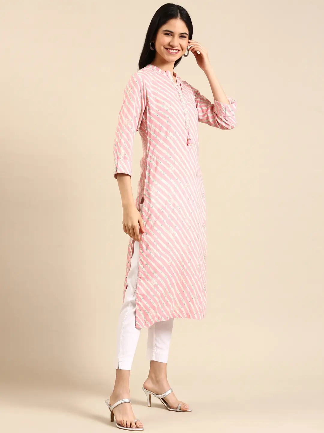 Women's Pink Polyester Printed Comfort Fit Kurtas