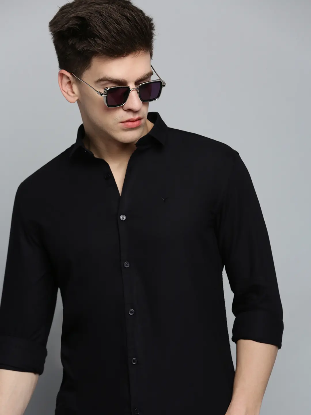 SHOWOFF Men's Spread Collar Black Solid Shirt