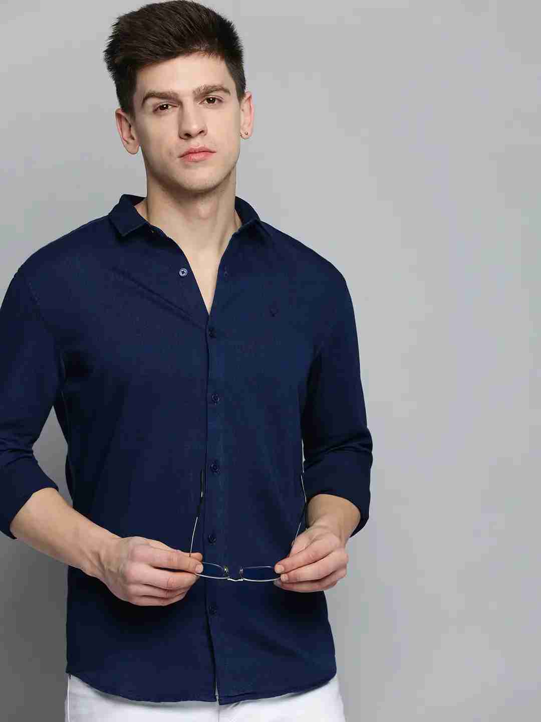 SHOWOFF Men's Spread Collar Navy Blue Solid Shirt