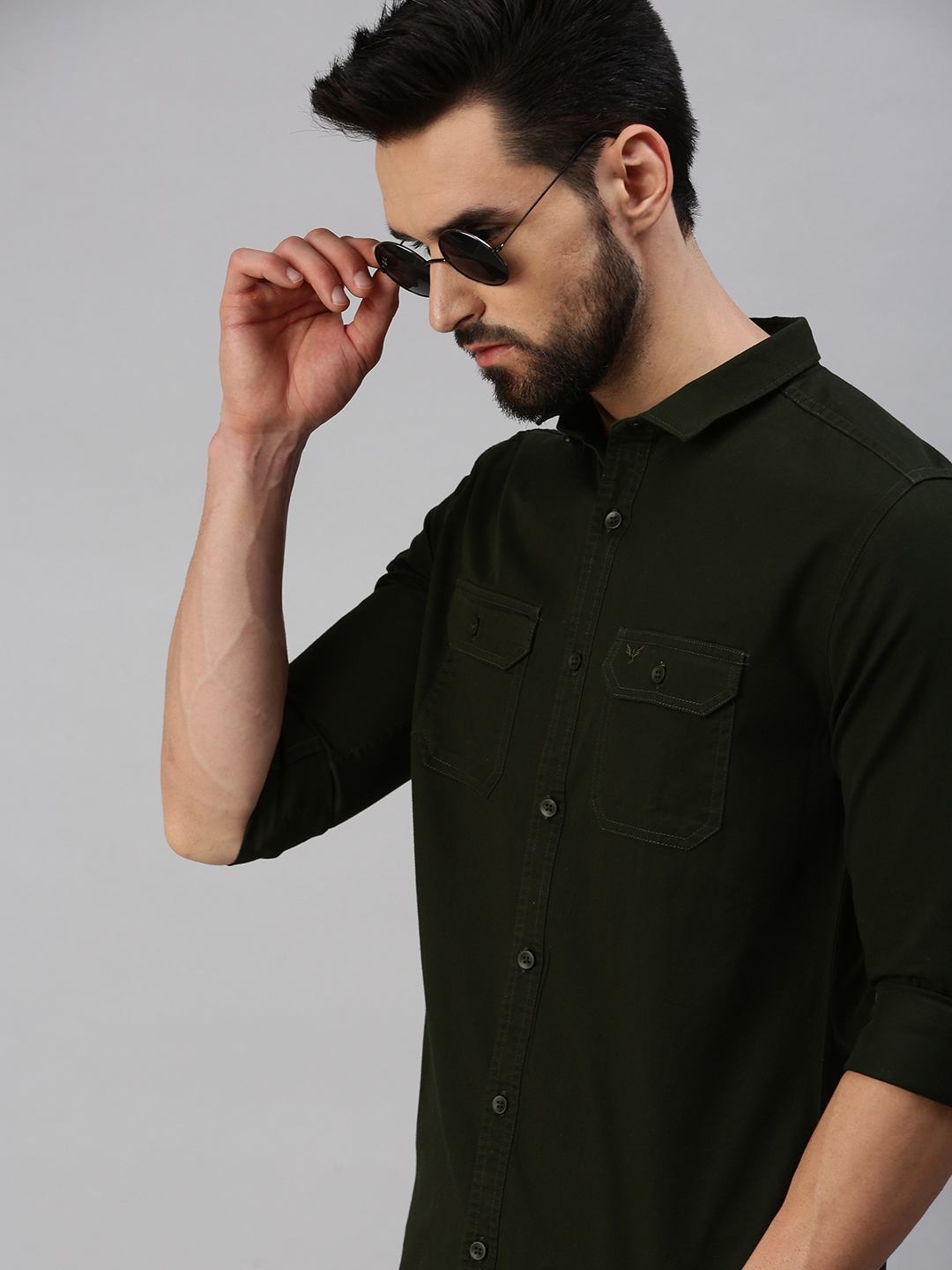 SHOWOFF Men Casual Cotton Solid Slim Fit Shirts