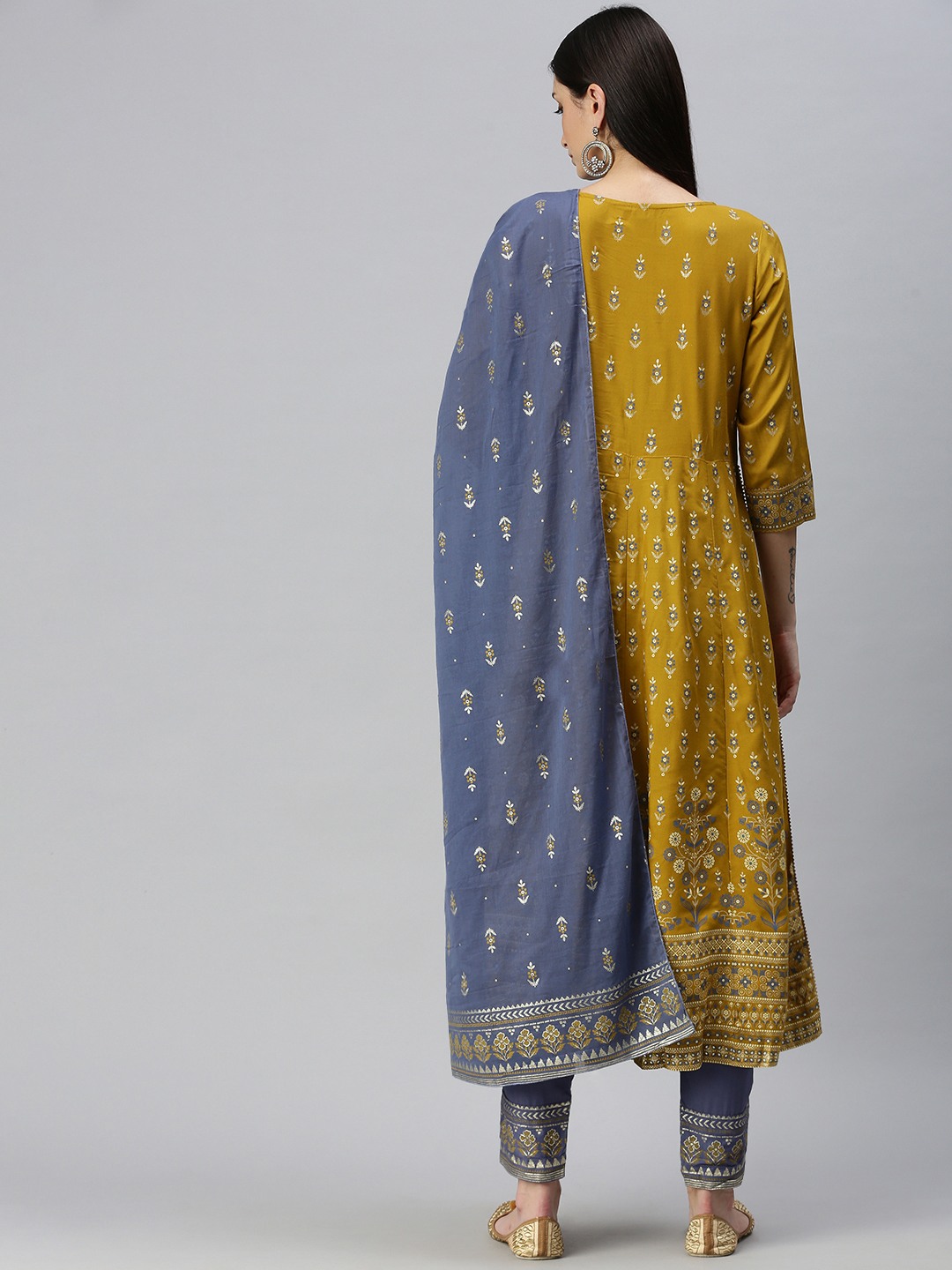 Women's Yellow Cotton Blend Floral Regular Kurta Sets