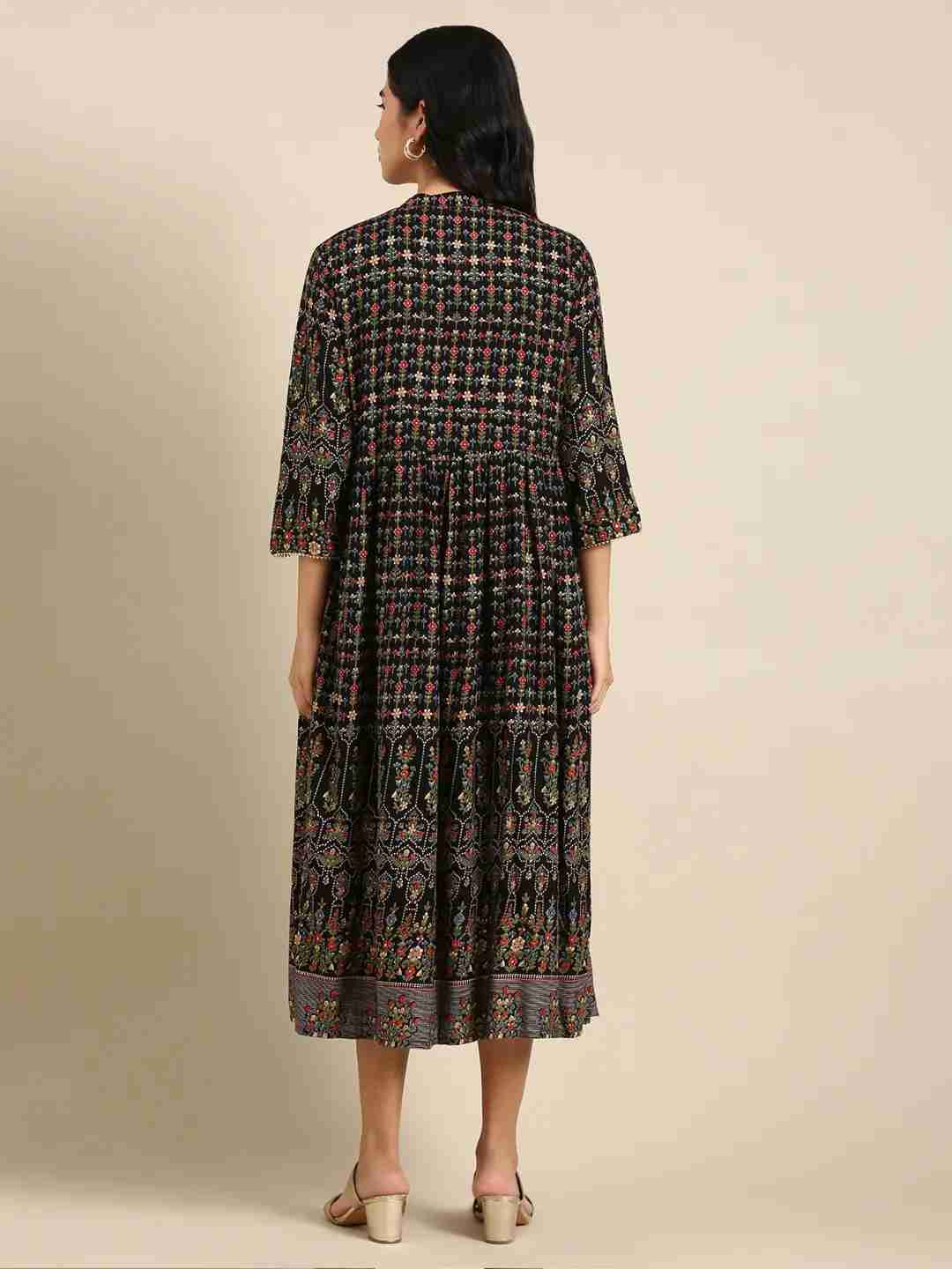 Women's Yellow Cotton Printed Comfort Fit Kurtas