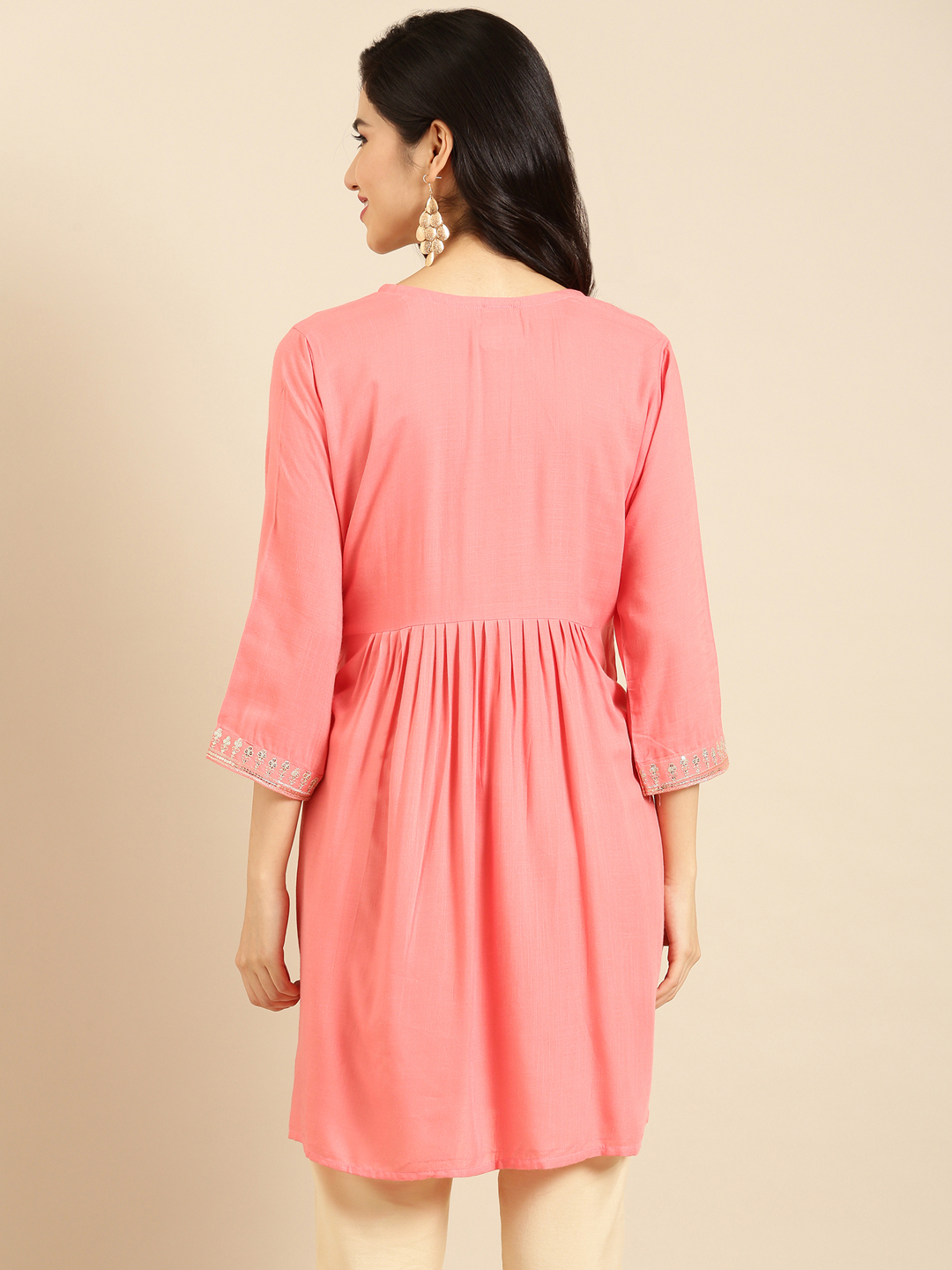 Women's Pink Cotton Blend Solid Comfort Fit Kurtis