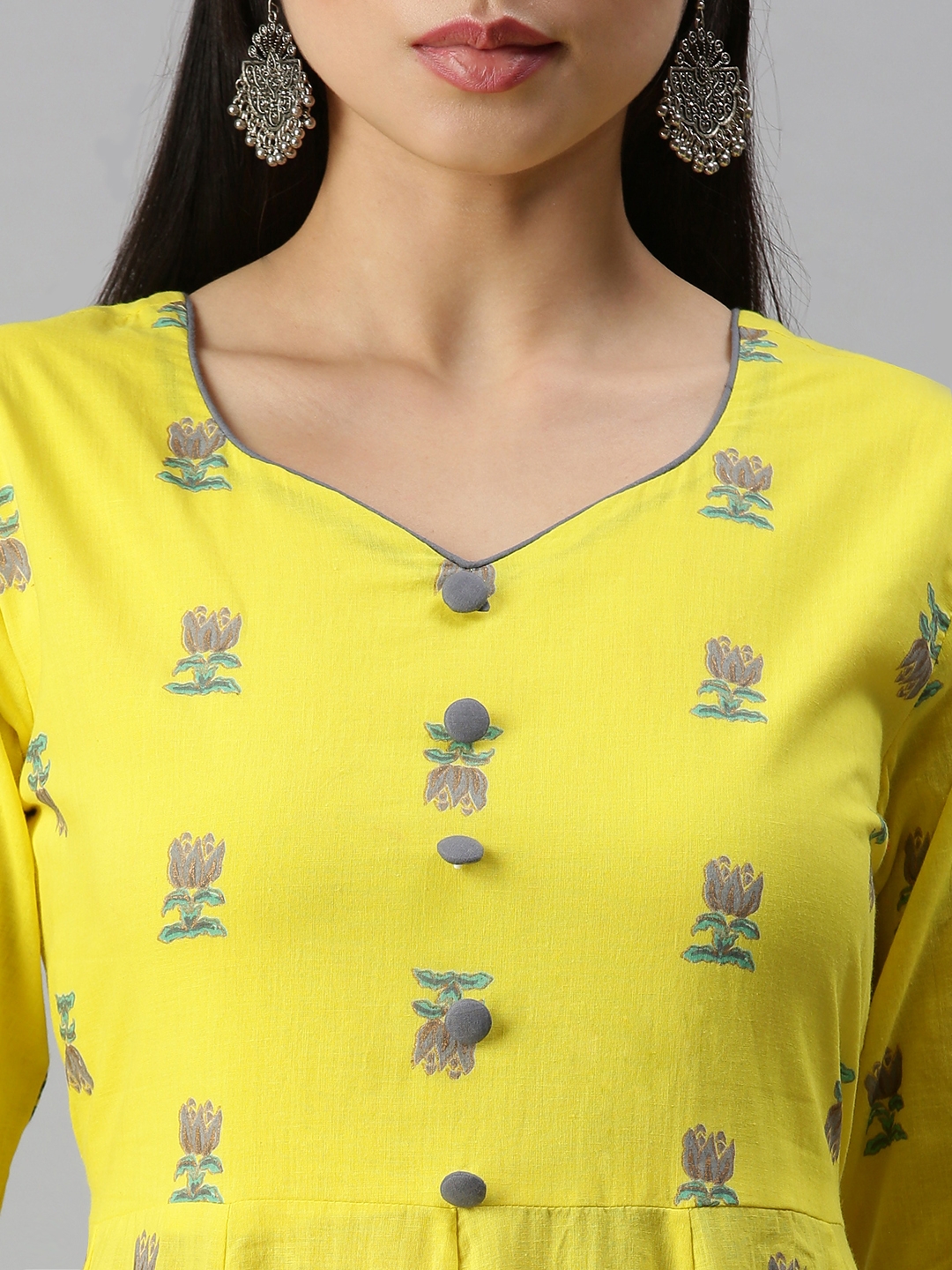 Women's Yellow Cotton Blend Floral Regular Kurtas