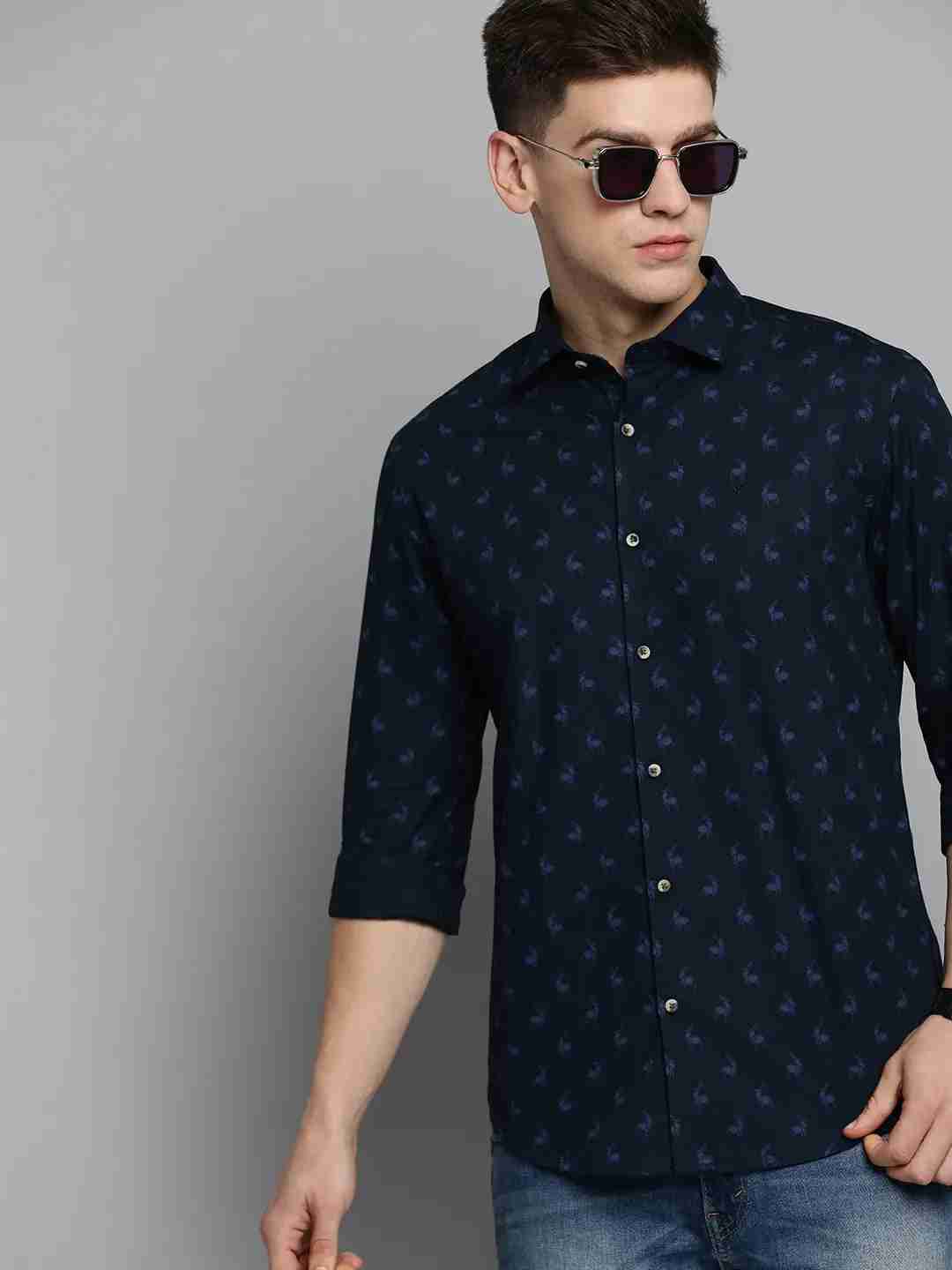 SHOWOFF Men's Spread Collar Navy Blue Printed Shirt