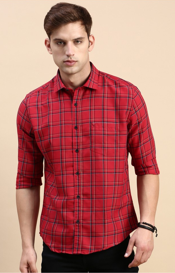 SHOWOFF Men's Spread Collar Maroon Slim Fit Checked Shirt