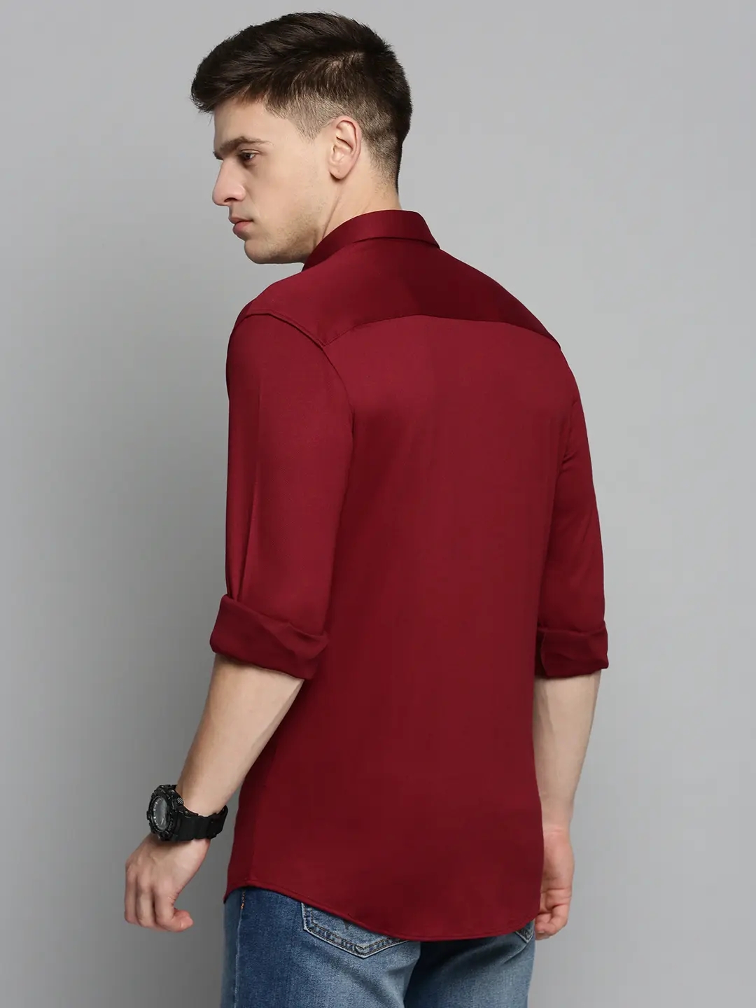 SHOWOFF Men's Spread Collar Maroon Solid Shirt