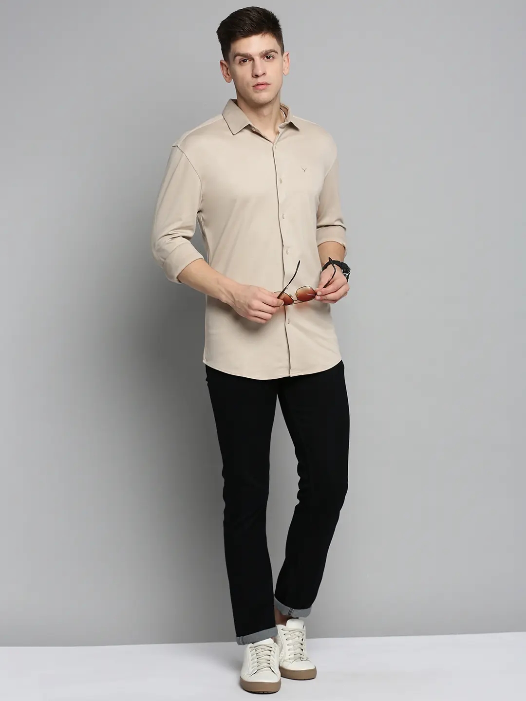 SHOWOFF Men's Spread Collar Tan Solid Shirt